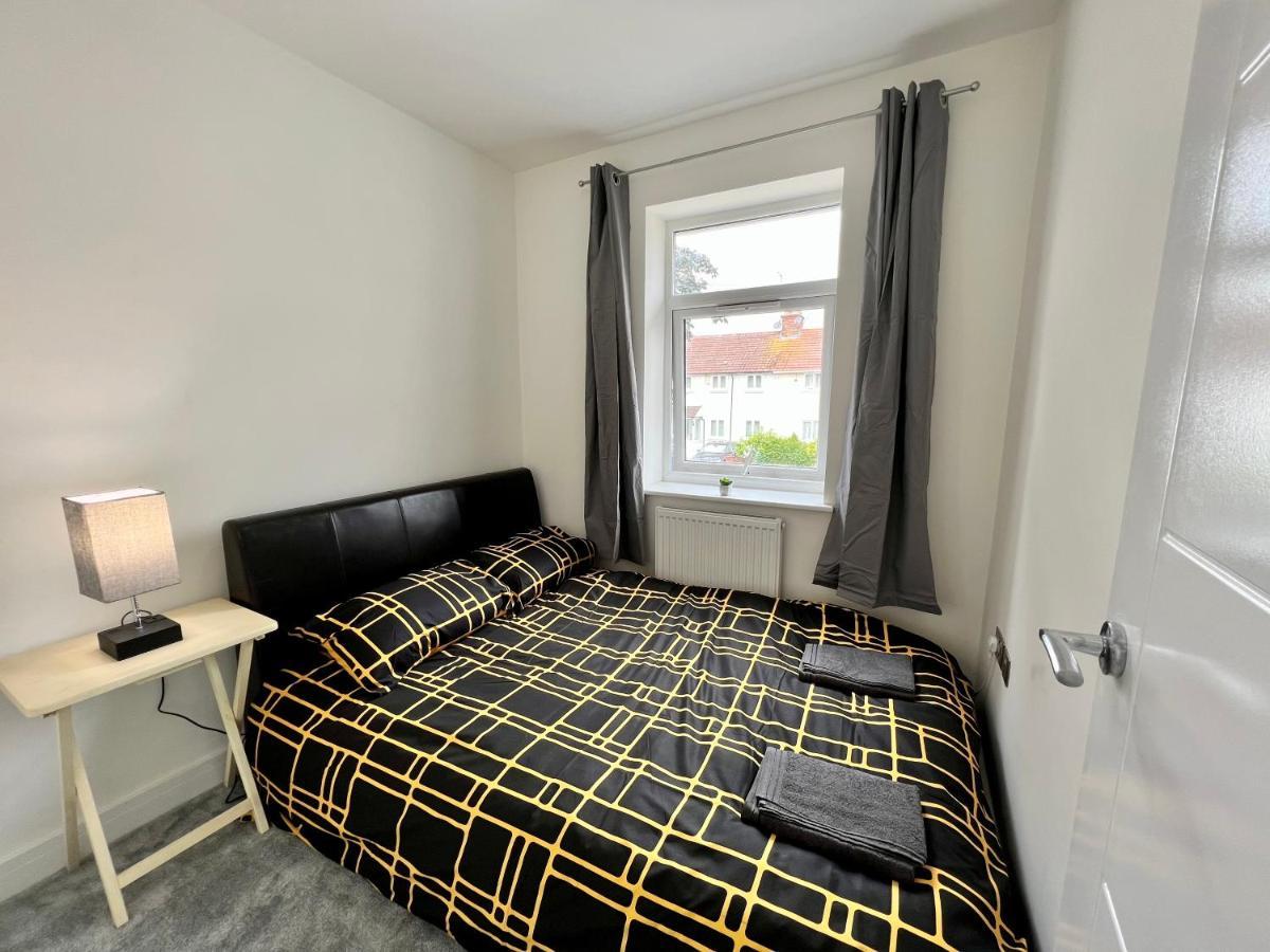 הוילה לונדון Wembley Stadium 5 Star Brand New Luxury Sleeps 14 With Parking מראה חיצוני תמונה