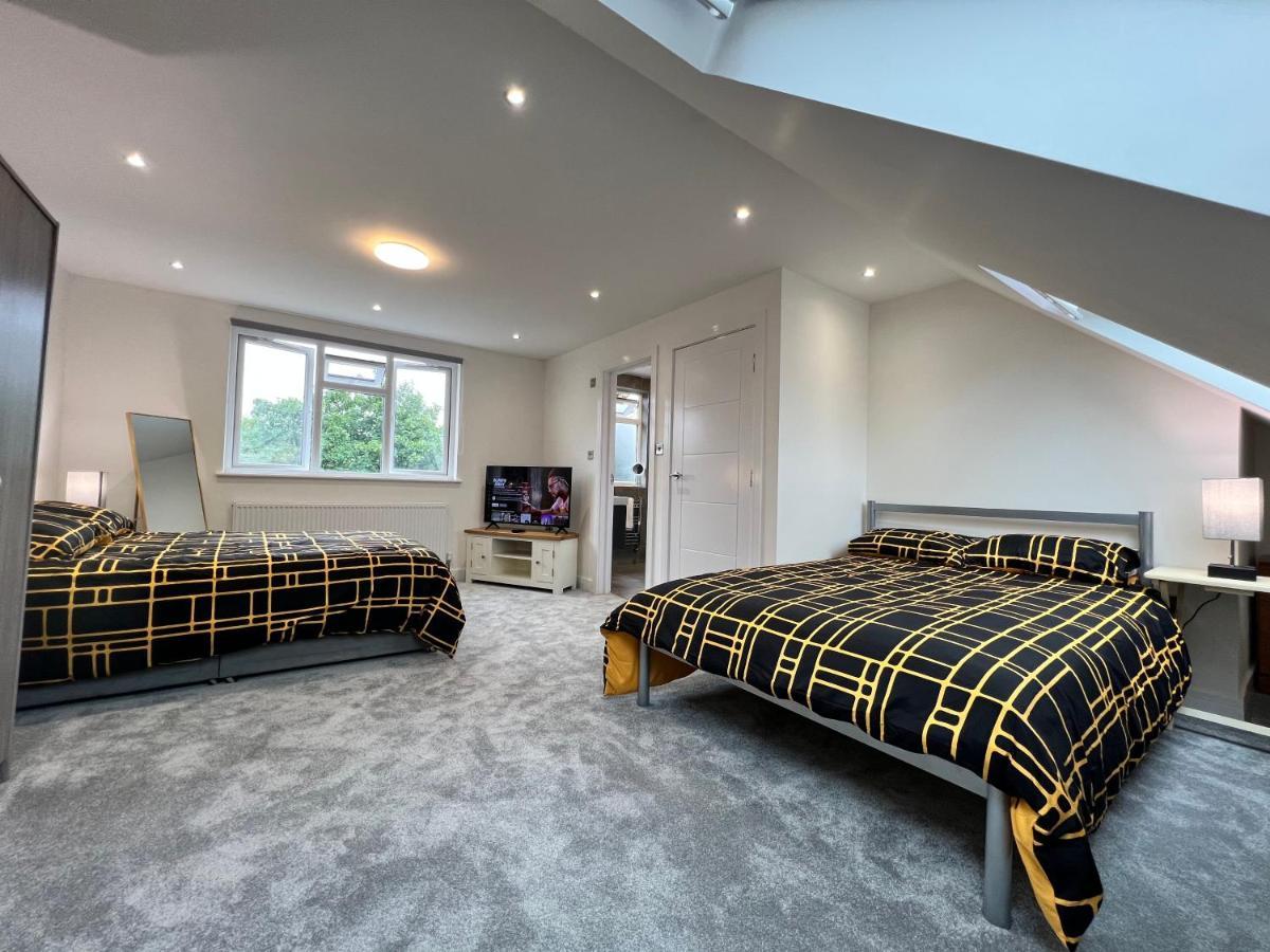 הוילה לונדון Wembley Stadium 5 Star Brand New Luxury Sleeps 14 With Parking מראה חיצוני תמונה